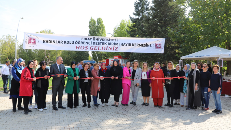 Fırat Üniversitesi Kadınlar Kolu tarafından kermes açıldı