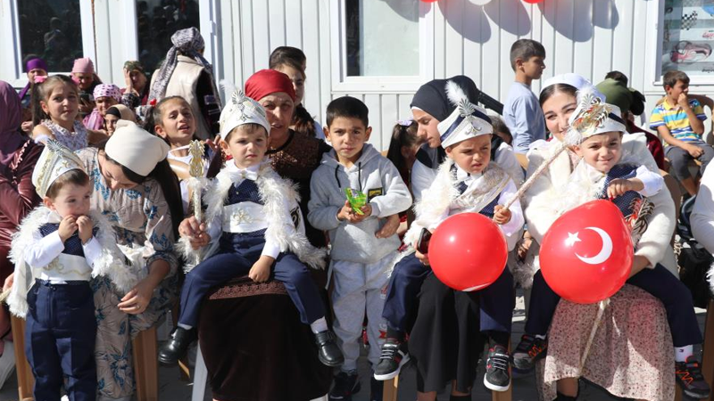 Ahıska Türkü çocuklar için toplu sünnet töreni düzenlendi