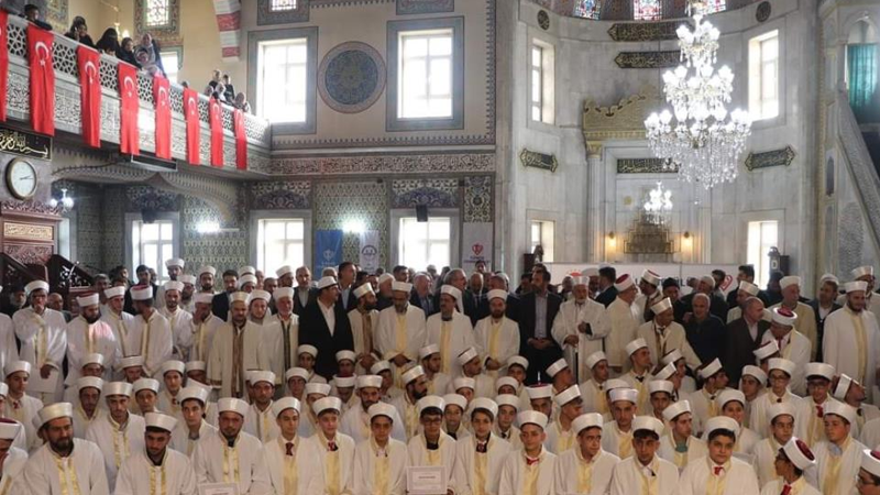 İzzetpaşa Camii'nde hafızlık icazet merasimi yapıldı