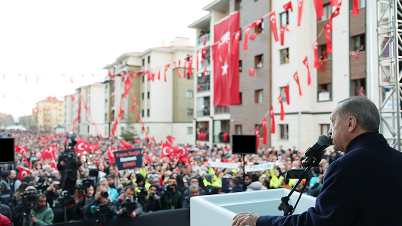 Cumhurbaşkanı Erdoğan temel atma ve anahtar teslim törenine katıldı