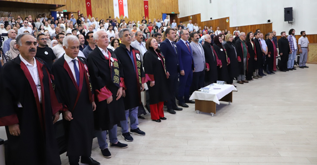 Fırat Üniversitesi Mühendislik Fakültesi 400 Öğrencisini Mezun Etti