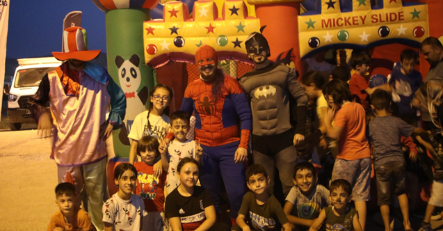 Elazığ Belediyesi’nin Sanayi Mahallesi’nde Gerçekleştirdiği Çocuk Eğlencesine Ailelerden Yoğun İlgi