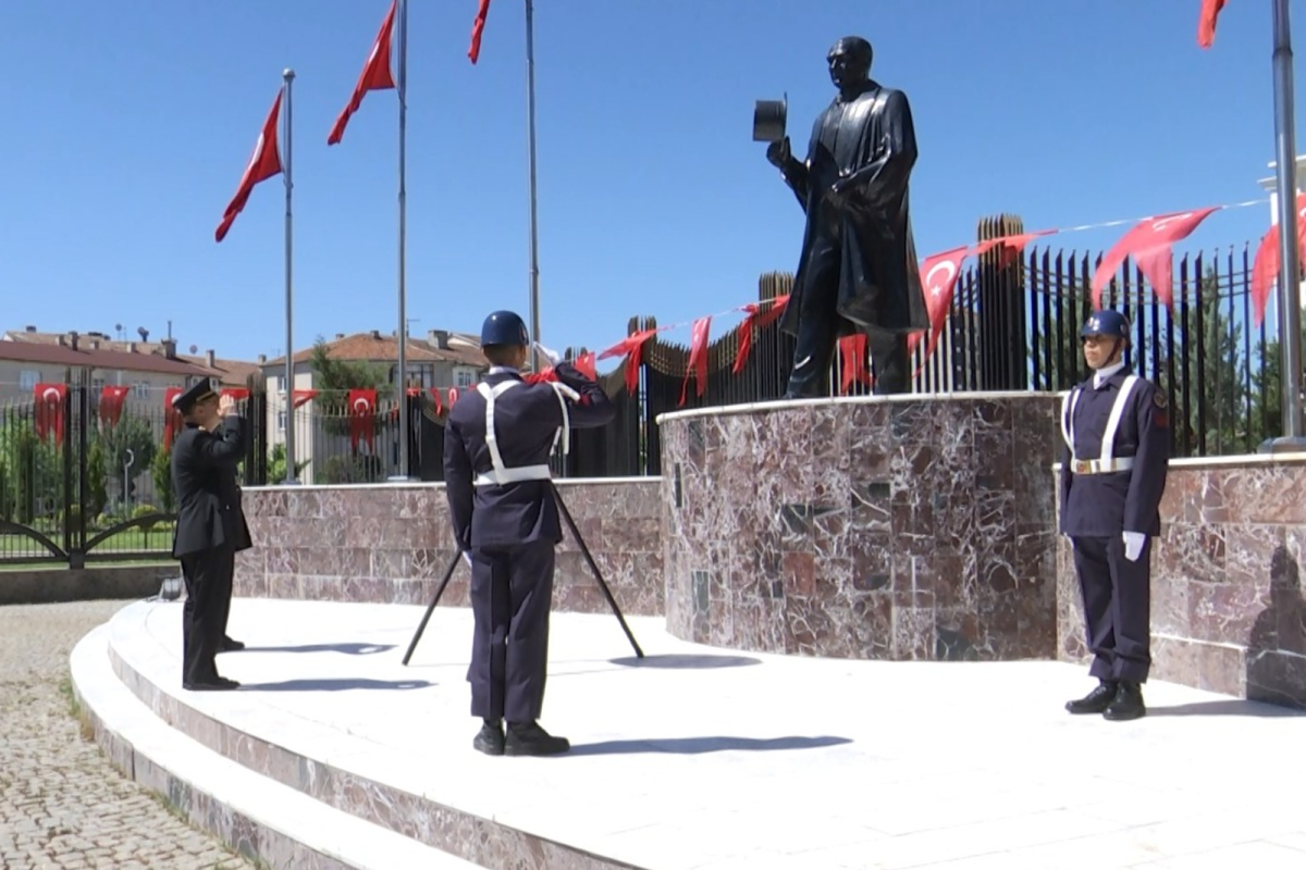 Jandarma Kuruluşunun 187. Yılını kutluyor