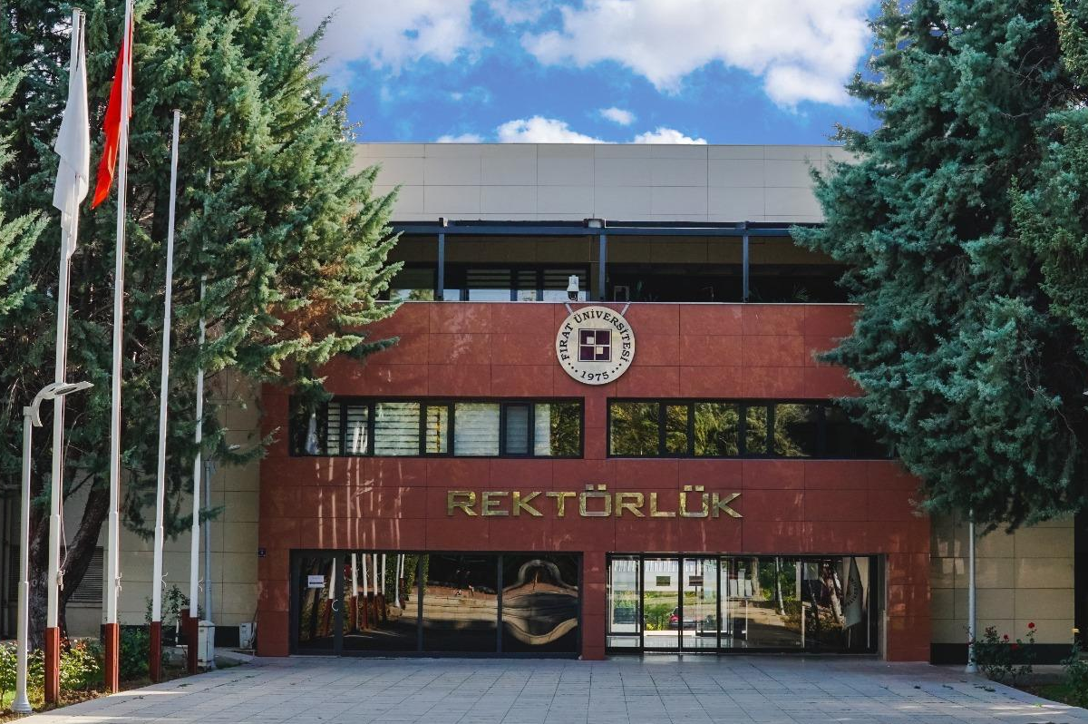 FIRAT ÜNİVERSİTESİ MÜHENDİSLİK FAKÜLTESİNDE AKREDİTASYON BAŞARISI