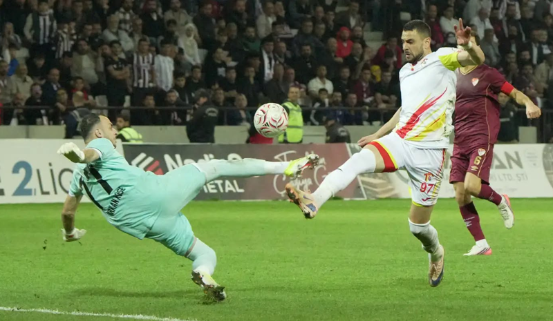 Elazığspor Evinde Yıkıldı